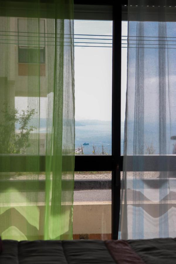 Apartamento Com Vista Mar نازاريه المظهر الخارجي الصورة